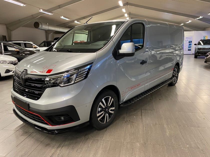Bild 2 av Renault Trafic Skåpbil Racing Spirit L2H1 170 Automat / värmare med fjärr / adaptiv farthållare
