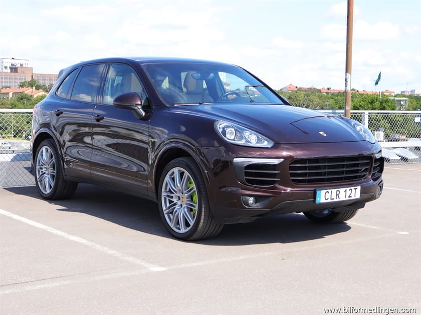 Bild 2 av Porsche Cayenne S E-Hybrid 416hk S/V-hjul Pano Bose Drag