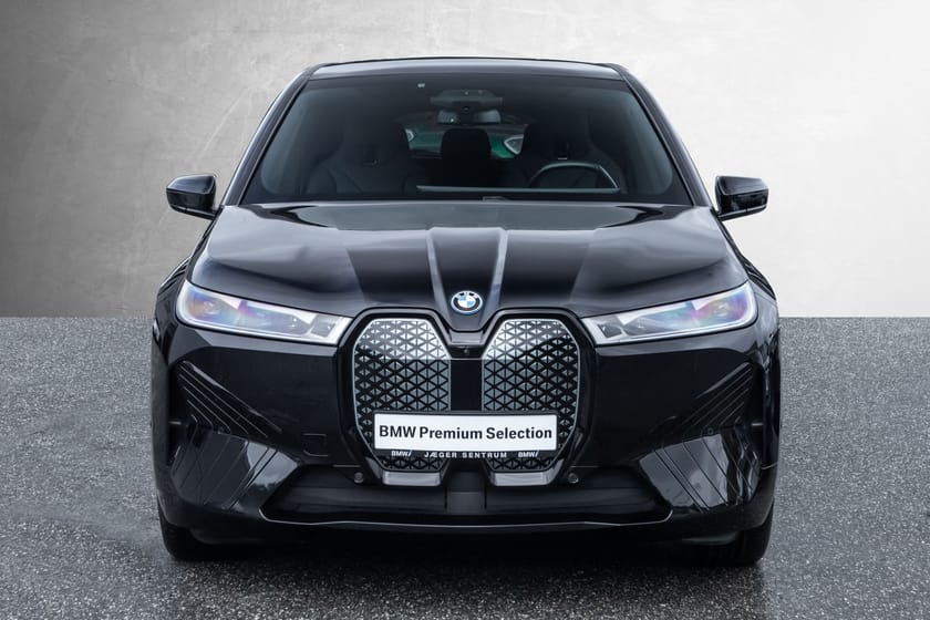 Bilde 2 av BMW iX xDrive50 Fully Charged Sportspakke SkyLounge Krok