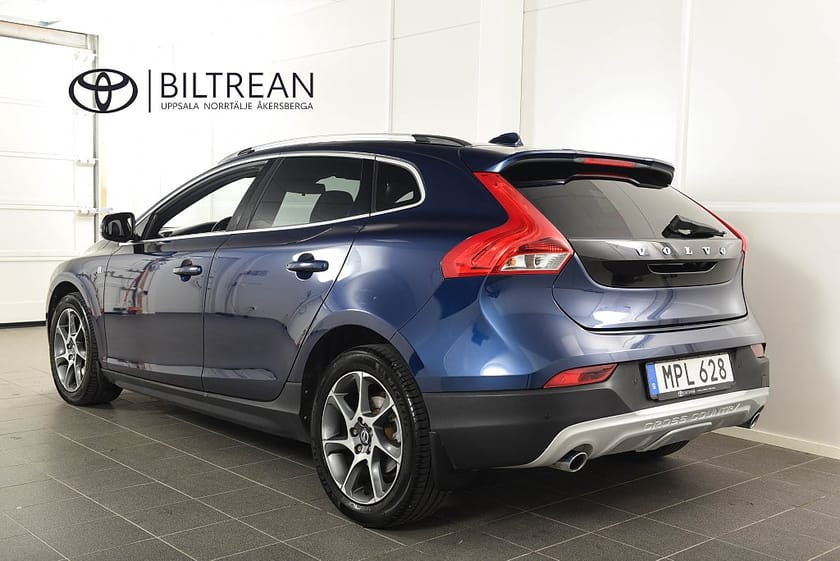 Bild 2 av Volvo V40 Cross Country D4 Ocean Race Business Edition Backkamera VoC Skinn