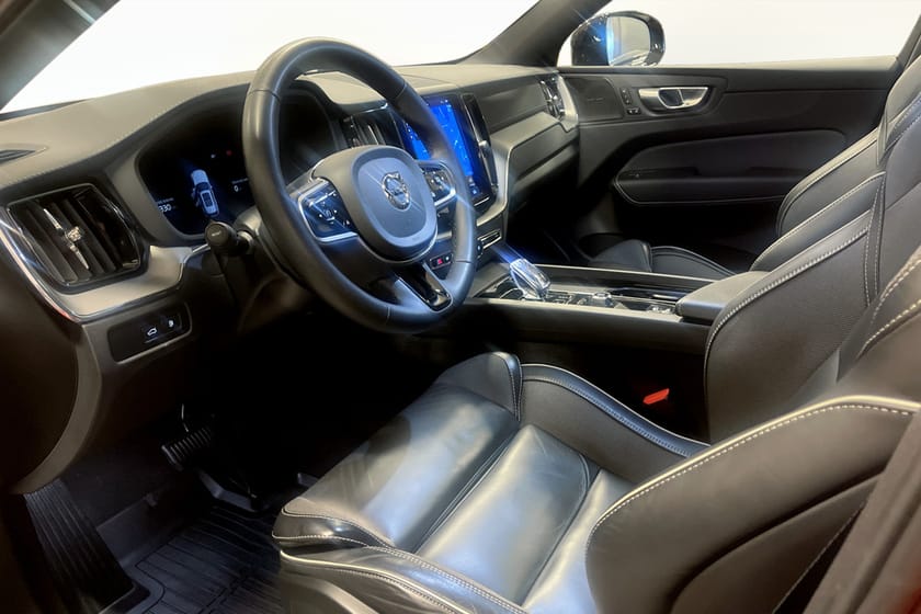 Bild 3 av Volvo XC60 Recharge T6 Ultimate Dark