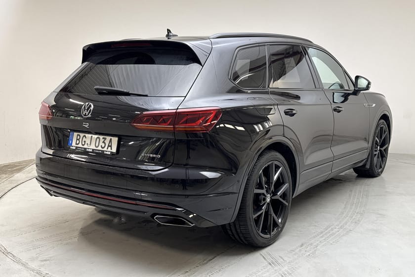 Bild 3 av Volkswagen Touareg R eHybrid V6 TSI e-Hybrid 4Motion 462hk Innovation