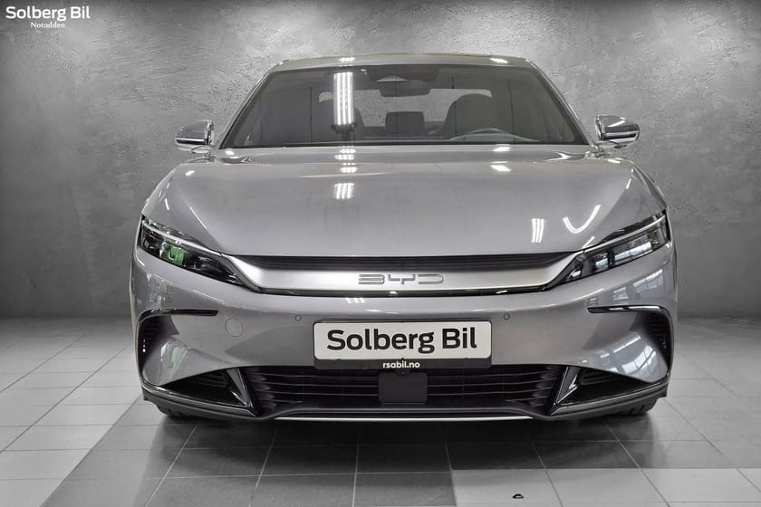Bilde 2 av BYD Han EV AWD 521km/Executive AWD/Soltak/360 kam/El.seter++