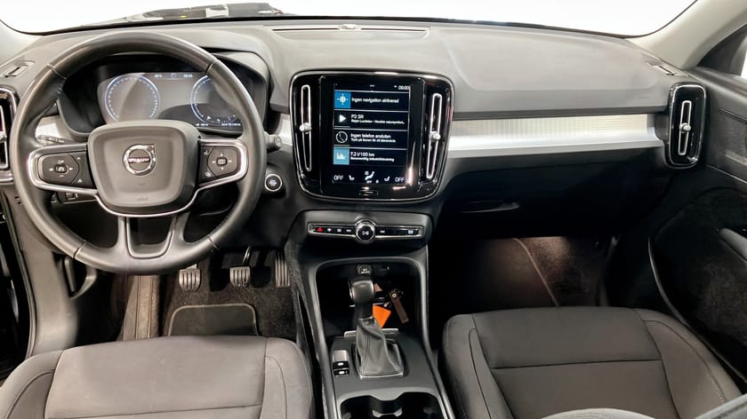 Bild 4 av Volvo XC40 T2 MOMENTUM | Bränsledriven värmare |
