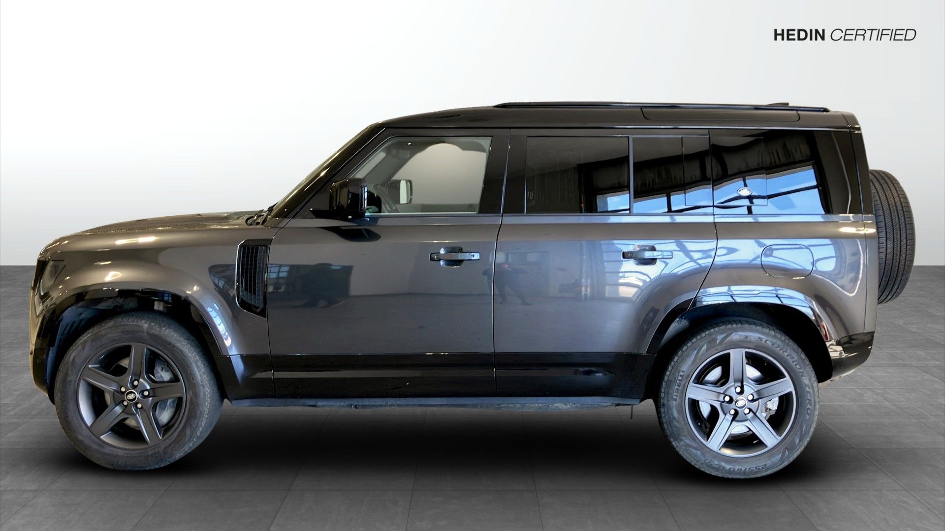 Land Rover Defender 2022, kuva 6/13