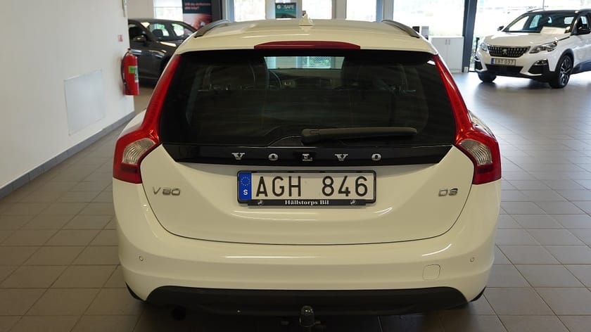 Bild 4 av Volvo V60 D3 Geartronic/Momentum/AUTO/DRAG/PDC/VOC/KEYLESS-START