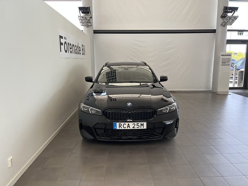 Bild 2 av BMW 330e xDrive Touring 4,95 ränta M Sport Pro Drag Rattvärme