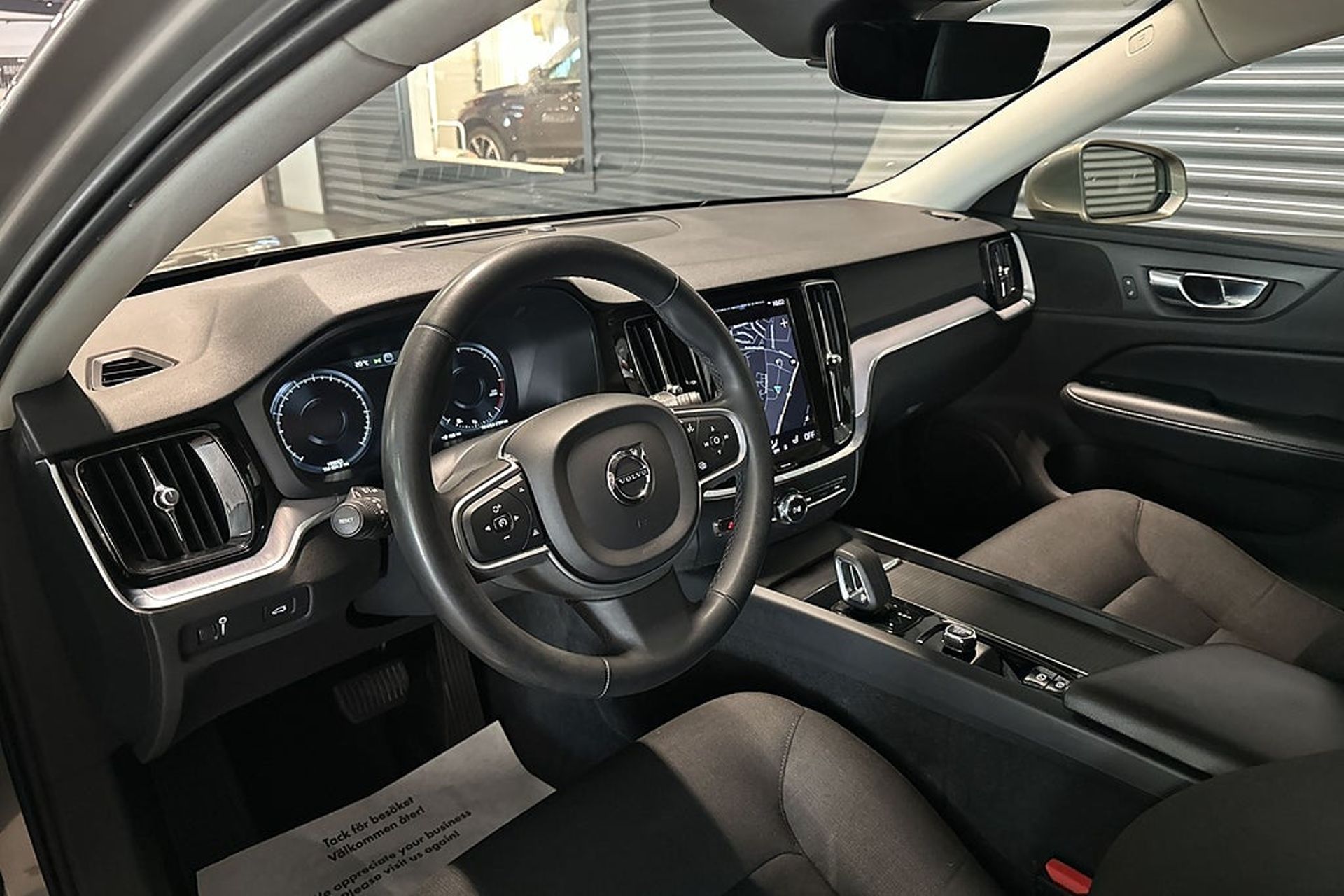 Volvo V60 B4 Momentum Advanced 2022, photo 7/10