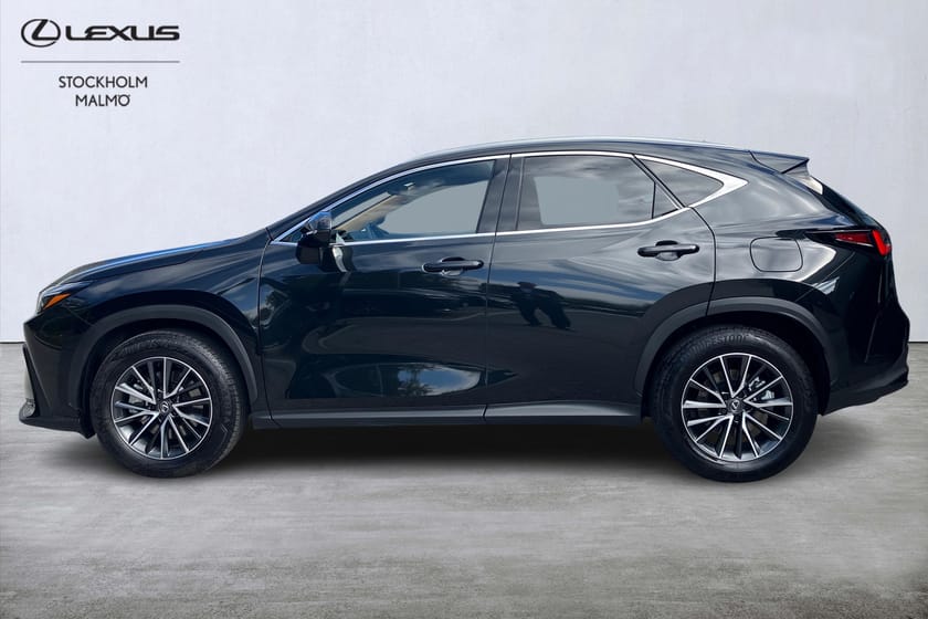 Bild 2 av Lexus NX 450h+ Business Plus AWD 309hk Drag P-värm Navi Keyless