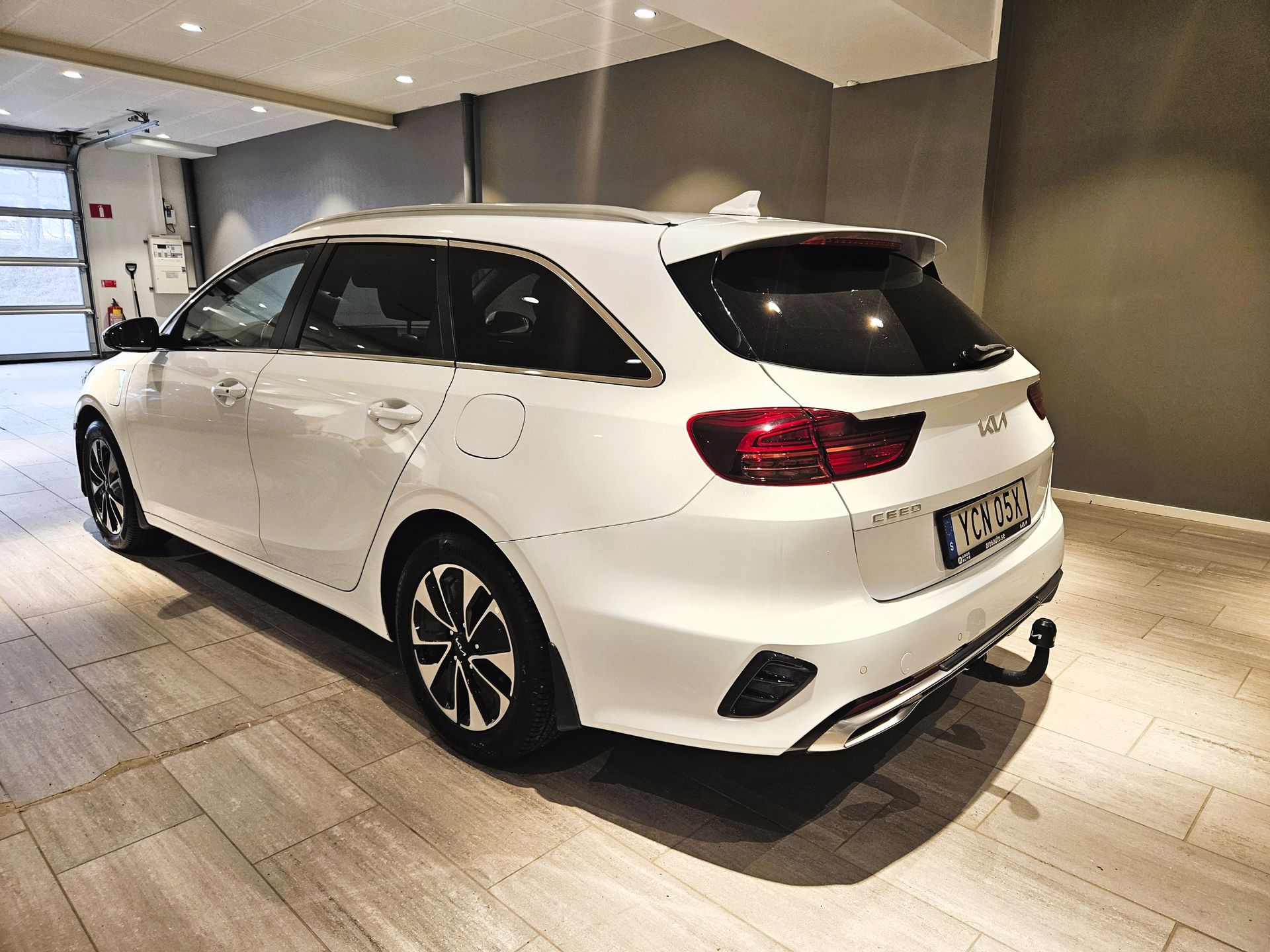 Kia Ceed Sportswagon Plug-in Hybrid 2023, bild 6/10