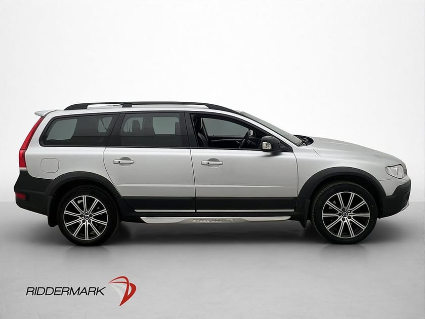 Bild 1 av Volvo XC70 D4 AWD Dynamic Edition Taklucka Värm Skinn Drag