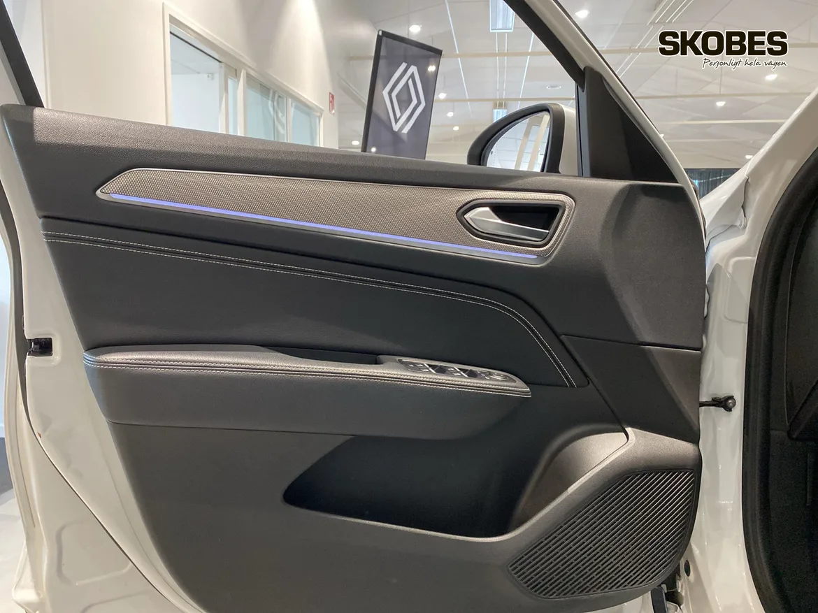 Renault Arkana E-TECH 145