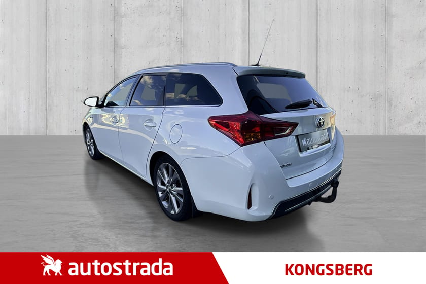 Bilde 3 av Toyota Auris Touring Sports Hybrid 1,8 Hybrid/136HK/AUT/DELSKINN/NAVI/++