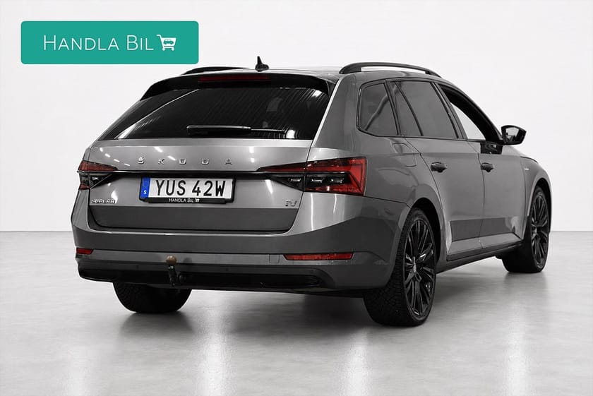 Bild 5 av Škoda Superb iV Kombi L&K Plug-in  Cockpit Drag K Canton Pano Moms