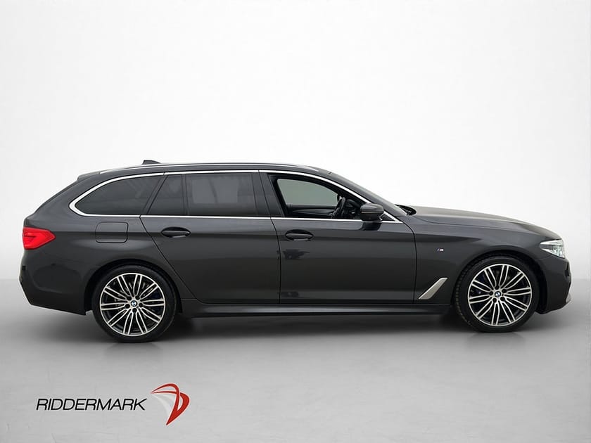 Bild 3 av BMW 540d xDrive Touring 540 M Sport Ultimate Edt Pano Bowers HuD 360°