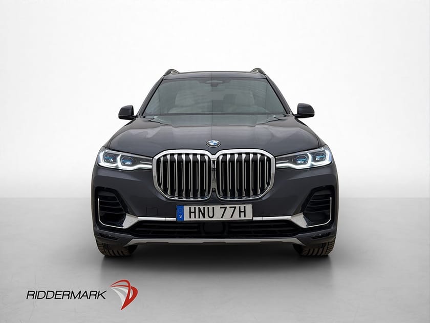 Bild 2 av BMW X7 xDrive30d Executive Individual B&W Sky-Lounge MOMS