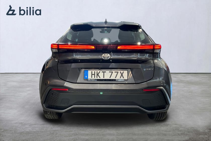 Bild 5 av Toyota C-HR PHEV 2,0 Laddhybrid Active Värmare Moms