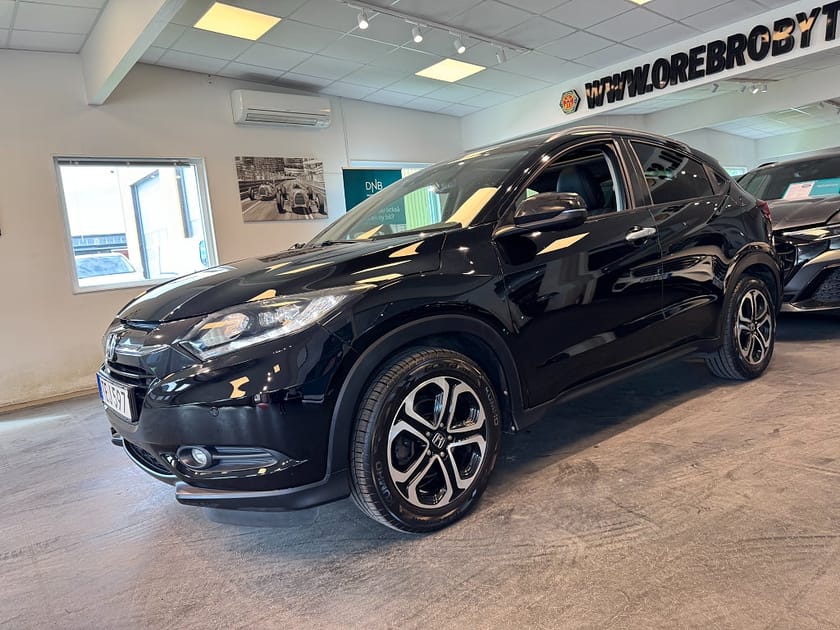 Bild 2 av Honda HR-V 1.5 i-VTEC Aut Drag Gps Pano M-värmare 1-Ägare B-kamera