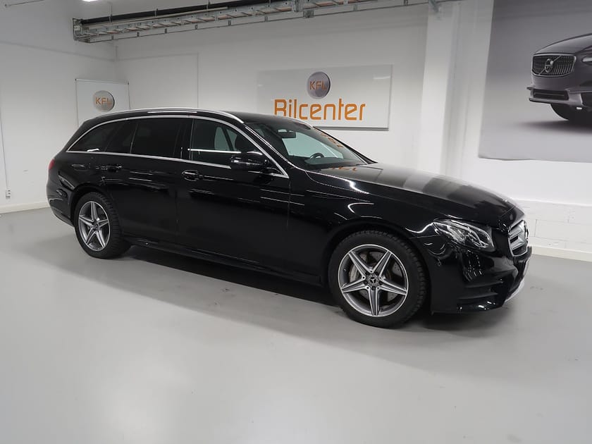 Bild 4 av Mercedes-Benz E 300 de T PLUG-IN Hybrid EQ Power AMG Line V-Däck ingår