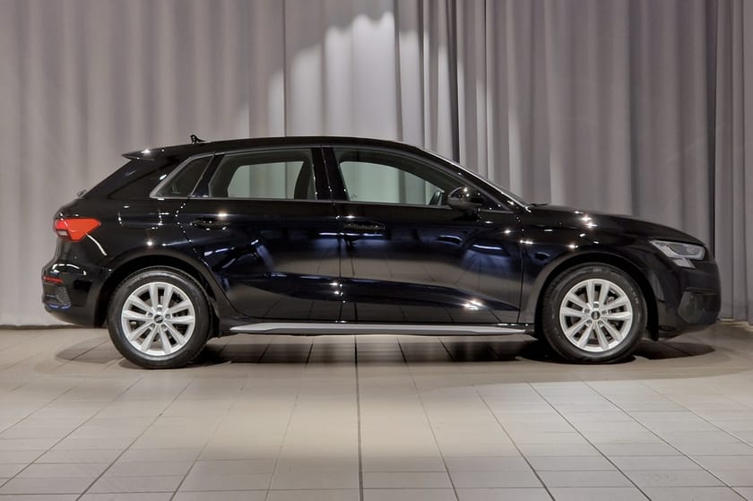 Bild 3 av Audi A3 Sportback 35 TFSI Proline 150 hk 6-växlad