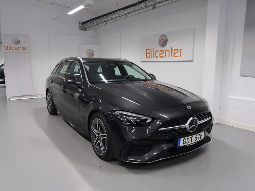 Bild 3 av Mercedes-Benz C 220 T d AMG Line V-Däck ingår Focal-Navi-Kamera-Cockpit