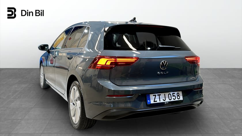 Bild 3 av Volkswagen Golf eTSI150 DSG Life P-värmare/Backkamera