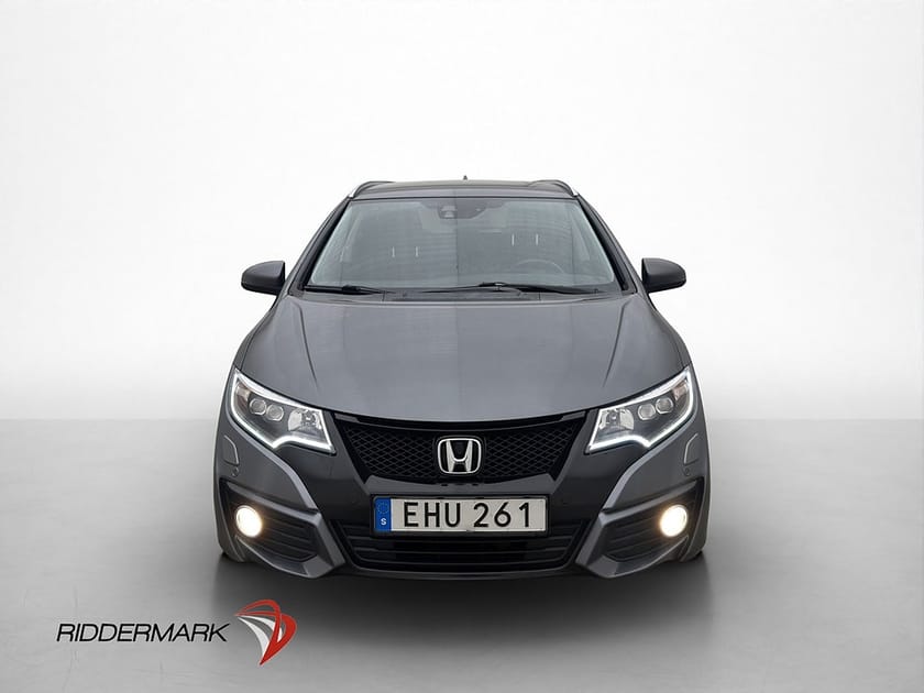 Bild 2 av Honda Civic Tourer 1.8 i-VTEC 142hk Drag Backkamera M-värmare