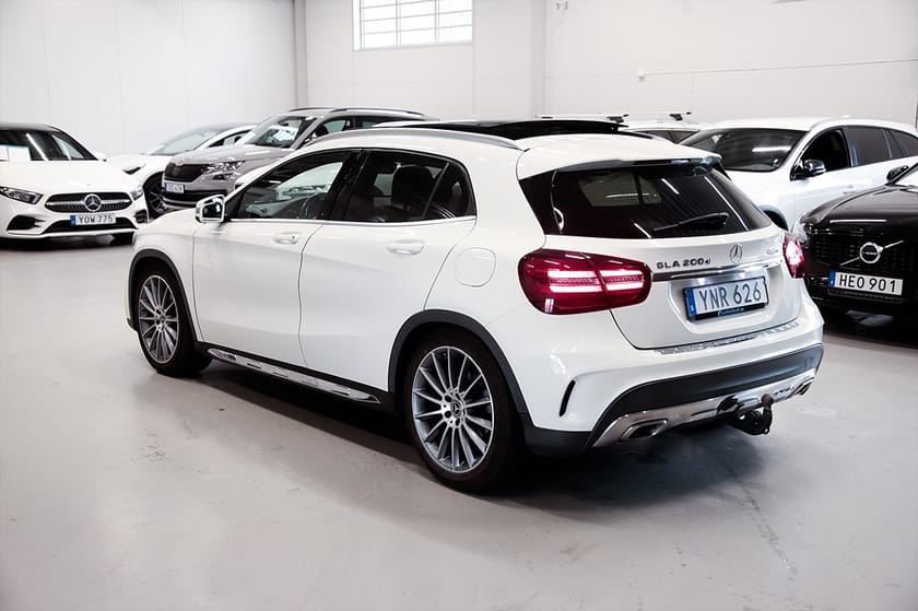 Bild 4 av Mercedes-Benz GLA 200 d 4MATIC 7G-DCT, 136hk, 2018