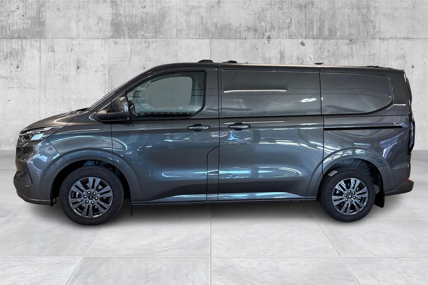 Bilde 2 av Ford Transit Custom 320 AWD / Topphengslet bakluke / 2Xskyvedør/ Hengerfeste