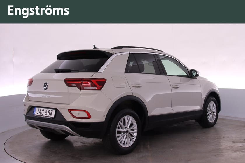 Bild 3 av Volkswagen T-Roc TSI 110Hk Rattvärme