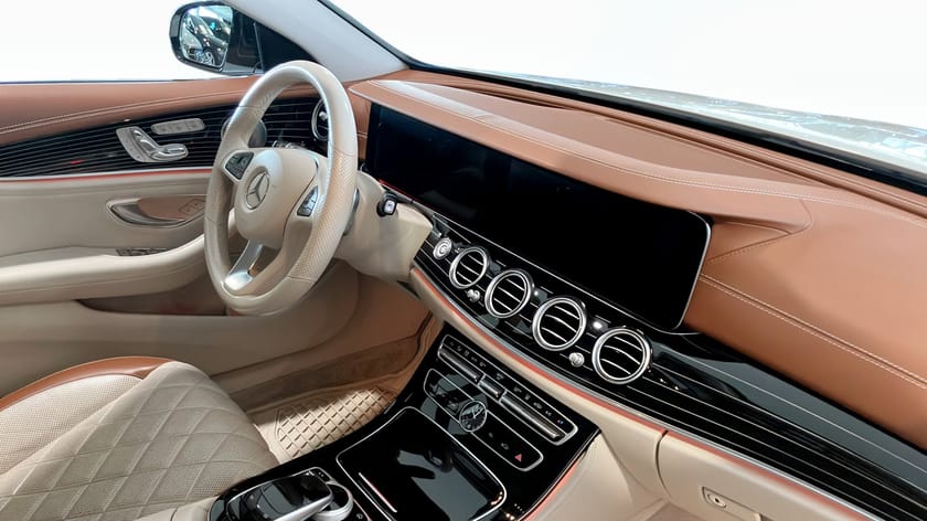 Bild 4 av Mercedes-Benz E 400 T 4MATIC 4 MATIC