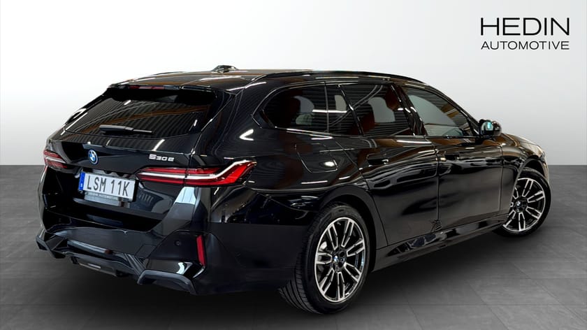 Bild 2 av BMW 530e xDrive Touring M Sport Drag Harman/Kardon Adaptiva Led