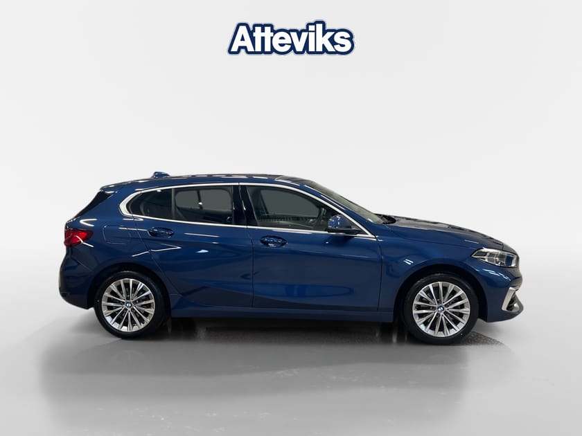 Bild 2 av BMW 118i | Steptronic | LuxuryLine | Rattvärmare | Kamera