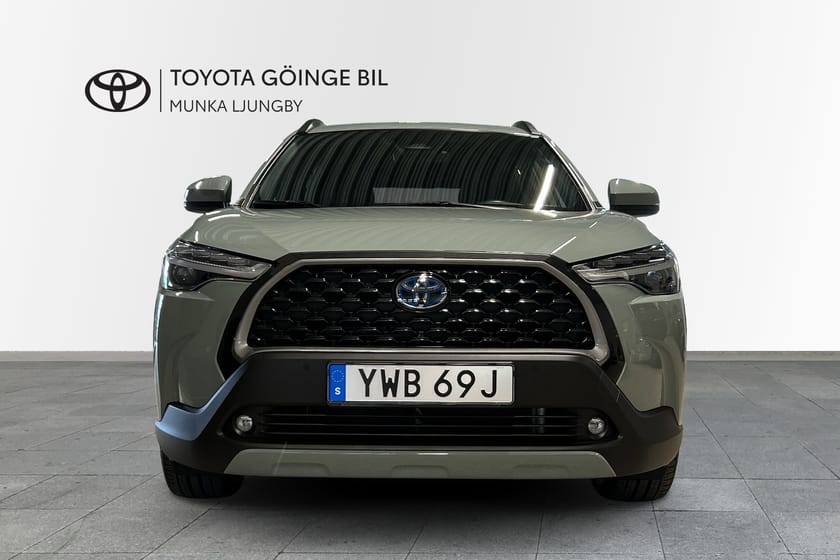 Bild 4 av Toyota Corolla Cross Hybrid AWD-i 2,0 AWD Style Pluspaket dragkrok