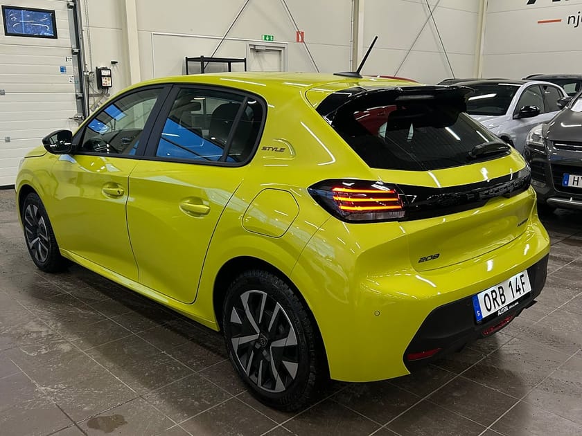Bild 3 av Peugeot 208 HYBRID 100 STYLE AUT/LED/Carplay