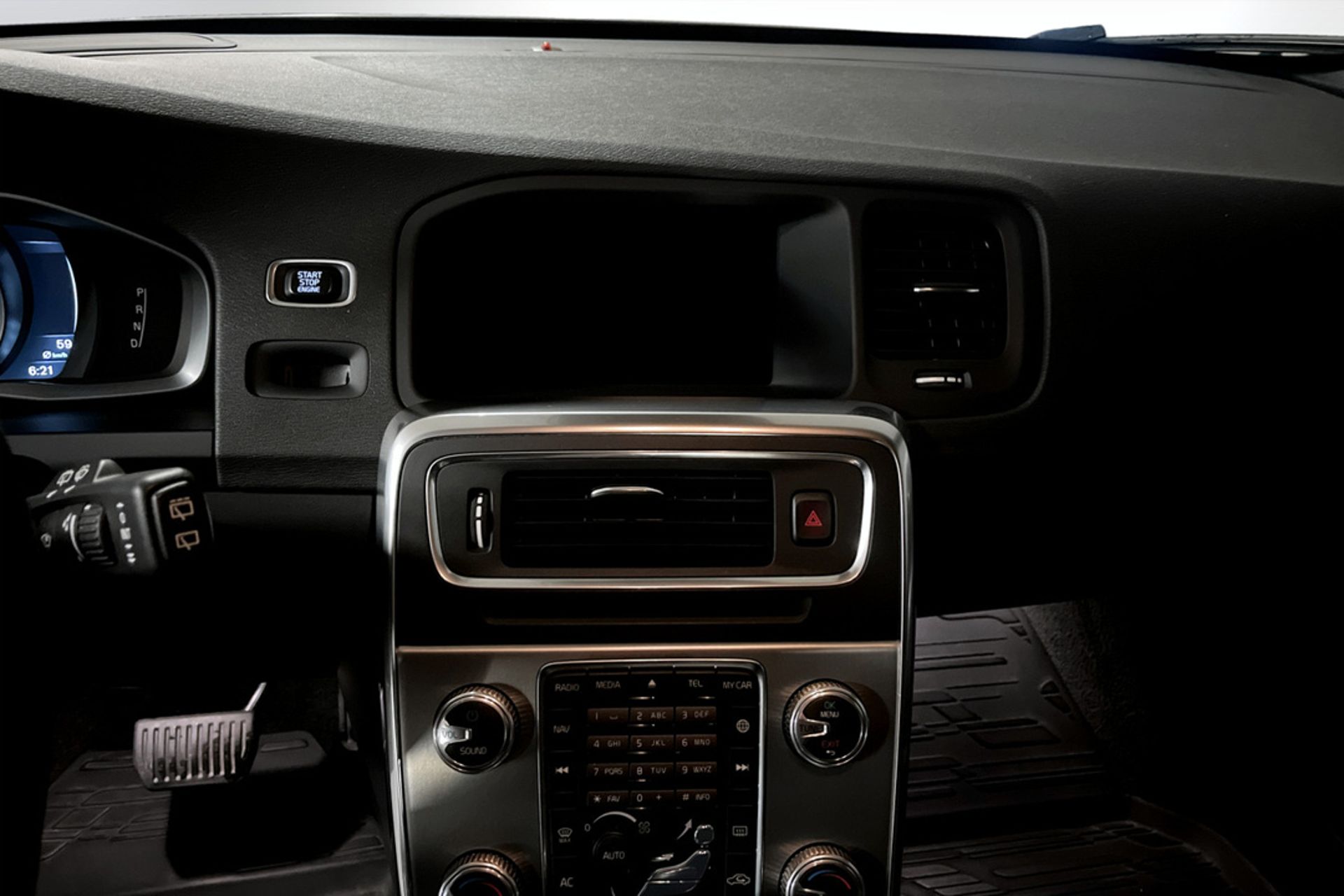 Volvo V60 Cross Country D3 2016, photo 6/9
