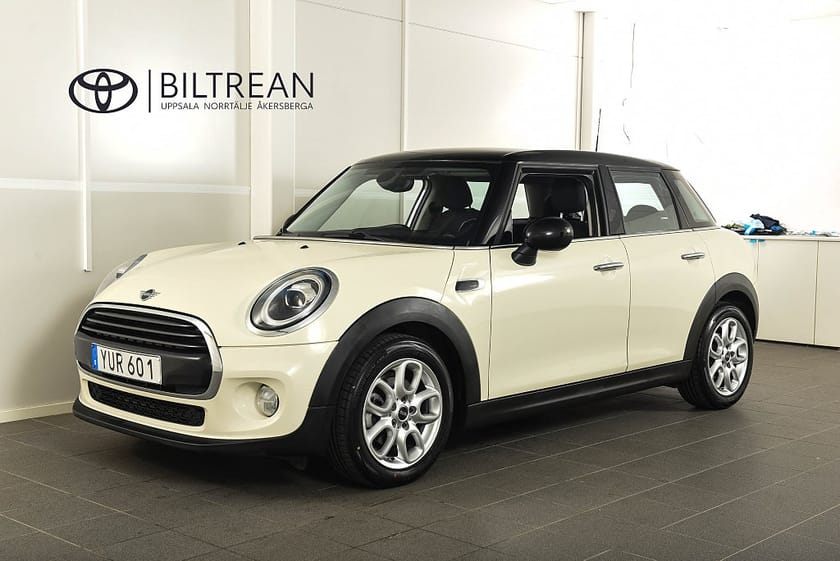 Bild 1 av MINI Cooper 5-dörrars Pepper Connected Media Vinterhjul