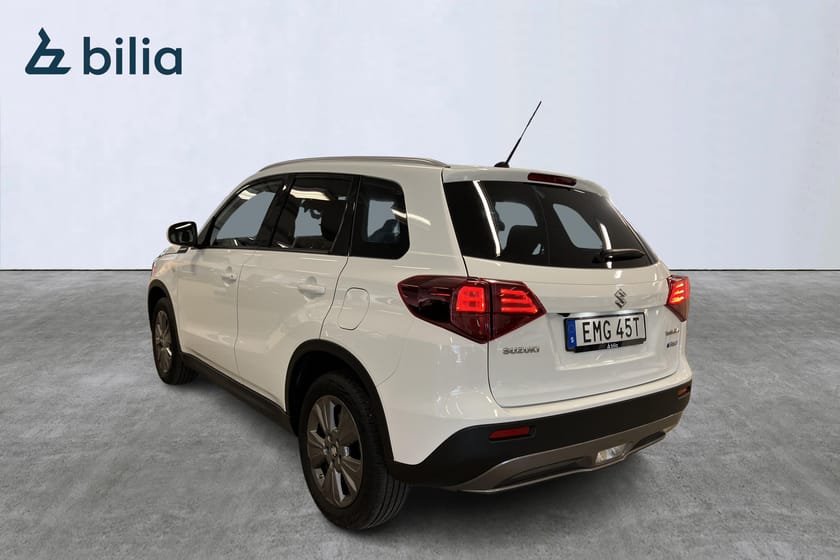 Bild 2 av Suzuki Vitara Hybrid AllGrip AWD/Motor-kupé/Backkamera/s&v-däck/Adaptiv farthållare