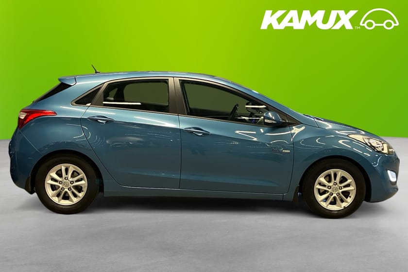 Bild 2 av Hyundai i30 5-dr 1.6 Sport CRDi 110hk Parkerigssensorer bak