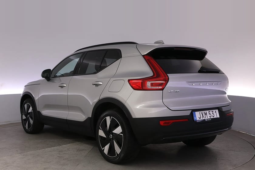 Bild 4 av Volvo XC40 Recharge Single Motor Extended Range Core Drag Kamera Navi