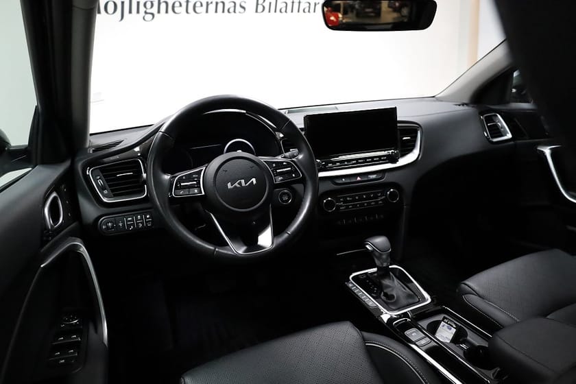Bild 3 av Kia Ceed Sportswagon Plug-in Hybrid SW Advance Plus | Panorama | 1 Ägare