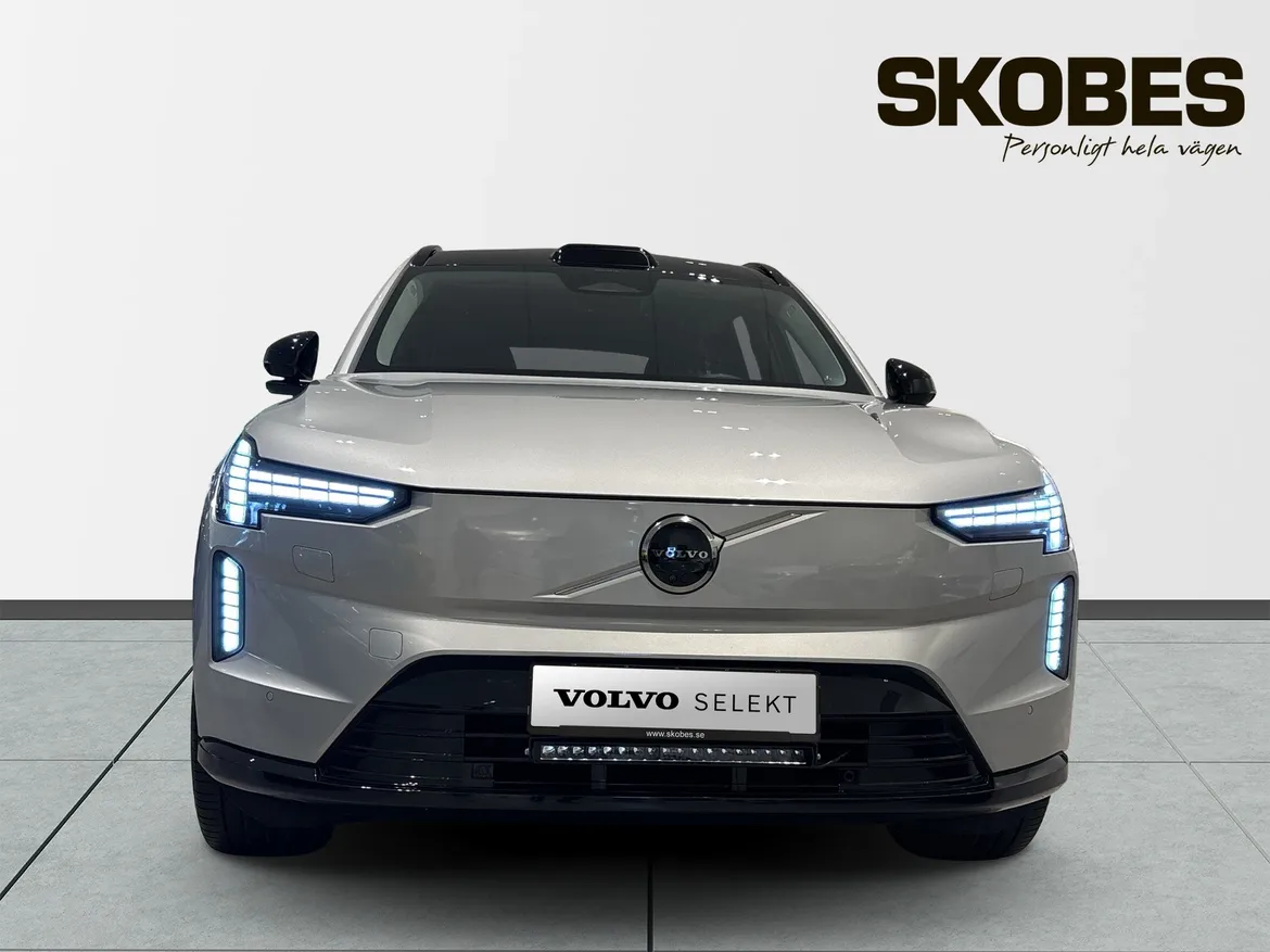 Volvo EX90