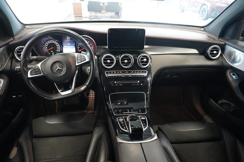 Bild 2 av Mercedes-Benz AMG GLC 43 Coupé 4MATIC Glc43 Coupe 4-Matic  Drag 360' Kamera