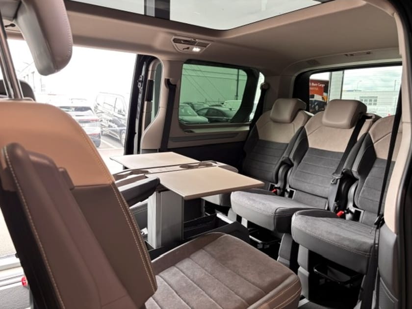 Bild 4 av Volkswagen Multivan eHybrid 4M STYLE SWE Edition
