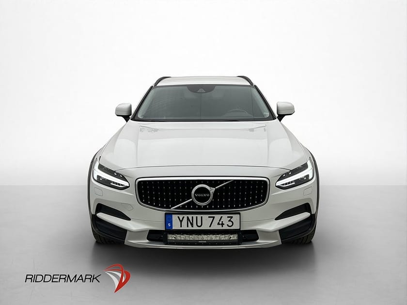 Bild 2 av Volvo V90 Cross Country D4 AWD Värmare Kamera Drag CarPlay