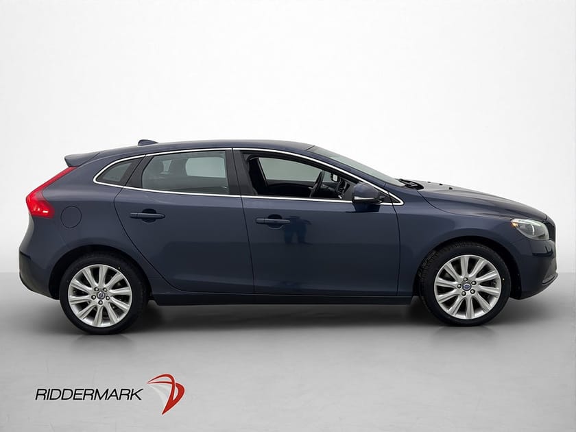 Bild 4 av Volvo V40 D4 177hk Summum Värmare Skinn Drag Kamrem bytt