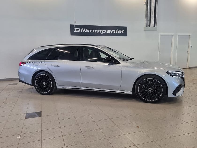 Bild 2 av Mercedes-Benz E 300 de 4MATIC T 9G-Tronic AMG Line Advanced Plus Euro 6