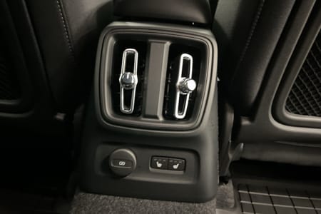 Volvo XC40 Recharge T4 Inscription Expression