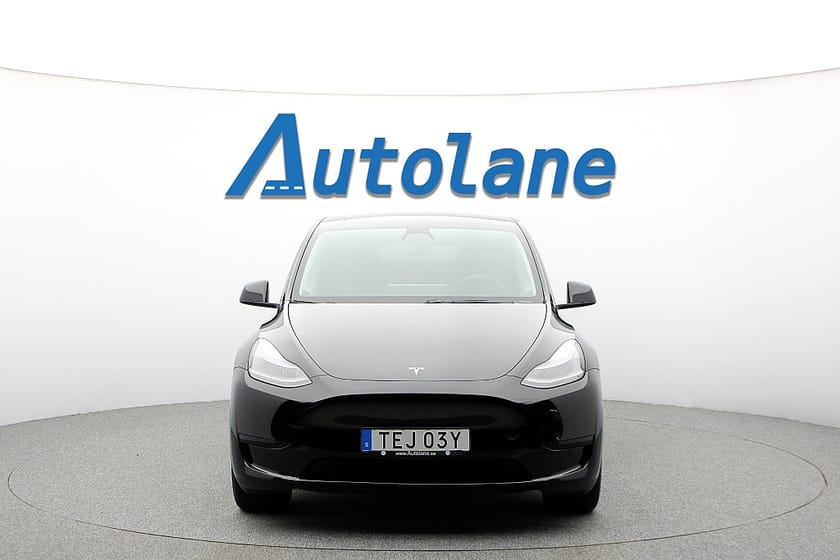 Bild 3 av Tesla Model Y Standard Range RWD RWD, Pano, MOMS, Kamera 299hk