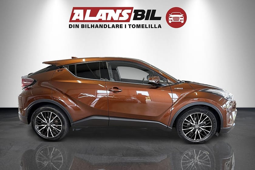 Bild 2 av Toyota C-HR Hybrid CVT Executive Euro 6